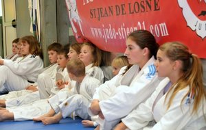 Judokas lors de la porte ouverte.JPG